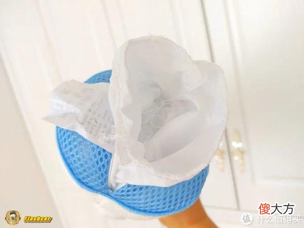 【就爱时尚】每晚深睡这款枕头不一般，一物多用可护颈护腰，性价比绝绝子！