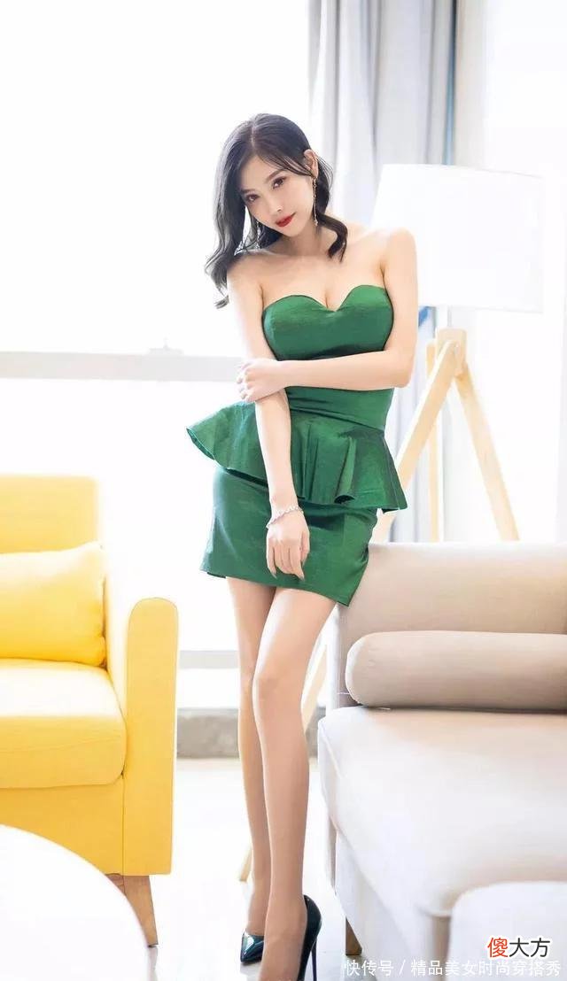 【就爱时尚】美女时尚穿搭秀，摩登个性的美女，身形优美，真好看