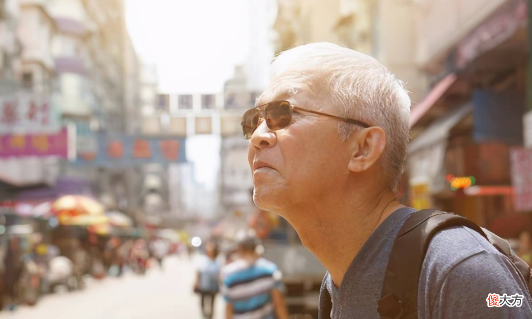 “新型啃老”突然流行:许多父母浑然不知,反而以为孩子很优秀