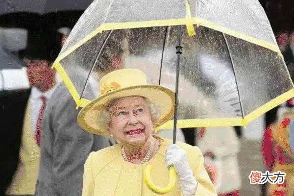 【就爱时尚】英国皇室御用FULTON趣味手柄晴雨伞，爱心、鸭嘴可爱满分