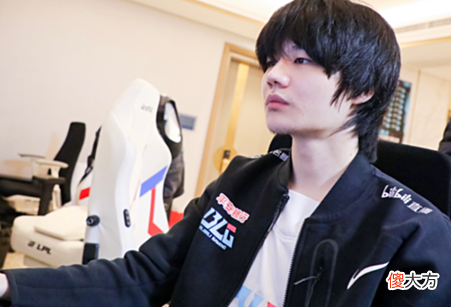 【游戏世界】LOL：TT爆冷击败BLG战队，Bin被LCK倒数上单点菜，可以退役了