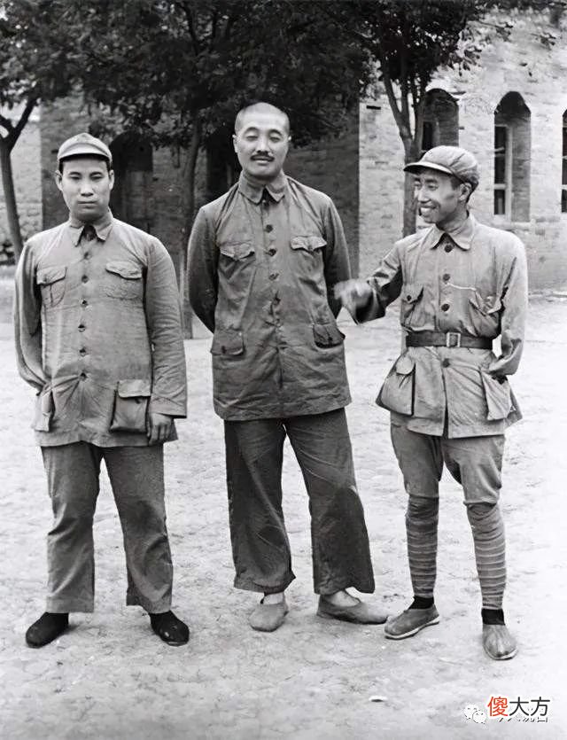 【爱历史】1930年，4000土匪投诚，众将不敢接受，贺龙大笑：10万我都嫌少了
