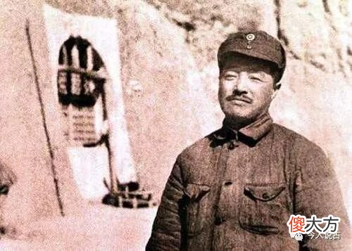【爱历史】1930年，4000土匪投诚，众将不敢接受，贺龙大笑：10万我都嫌少了