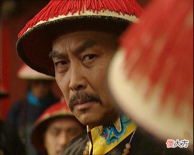 【历史故事】康熙刚驾崩，雍正就连夜处死了父亲60年的心腹，他知道了什么？