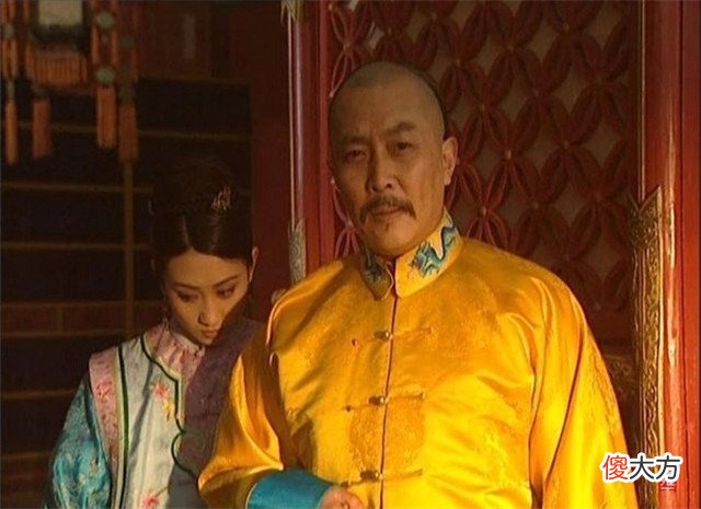 【历史故事】康熙刚驾崩，雍正就连夜处死了父亲60年的心腹，他知道了什么？