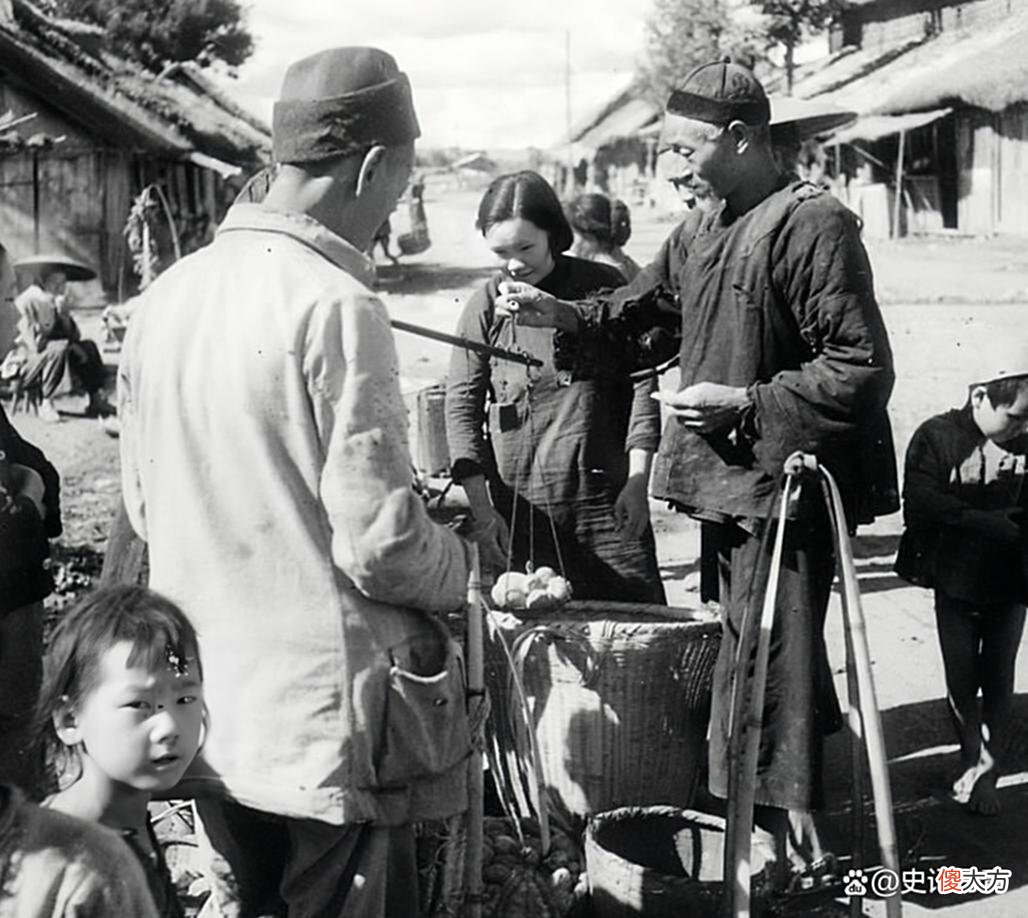 【爱历史】老照片：百姓出钱出力一起打日本倭寇，中国军民万众一心护家卫国