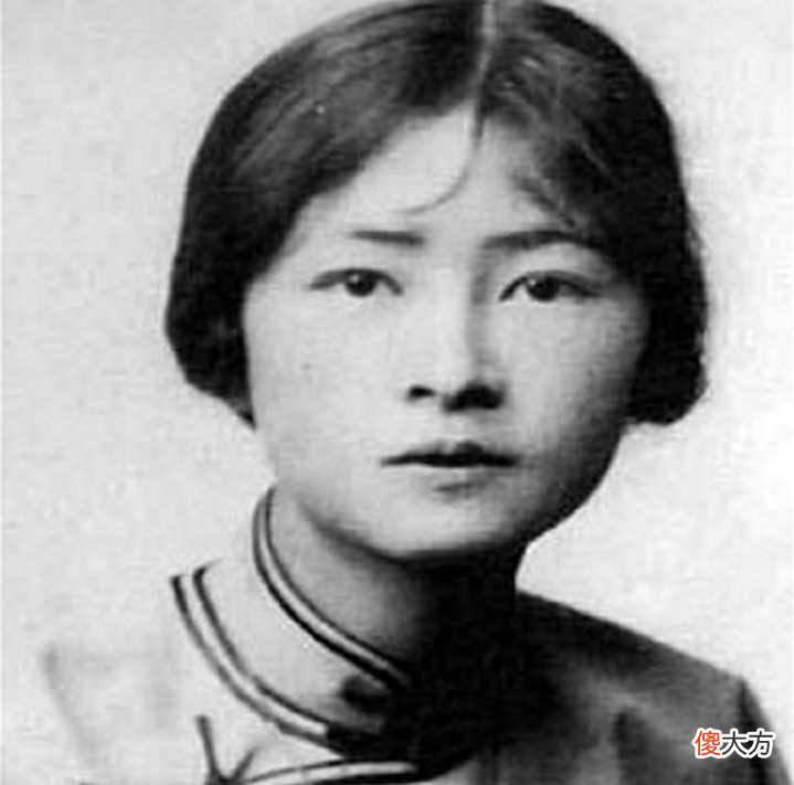 【历史故事】林徽因罕见老照片:在欧洲度蜜月,带6岁女儿骑驴,美得不可比拟