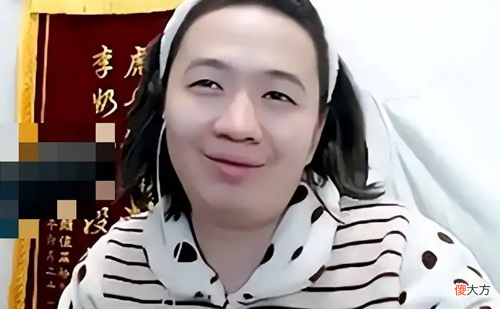 【游戏迷】雷霆杯吕德华直播间口吐芬芳，解说被火舞白捡个人头
