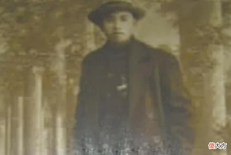 【爱历史】周恩来的替身陈友才，曾是毛主席警卫员，舍身护主被刺20多刀