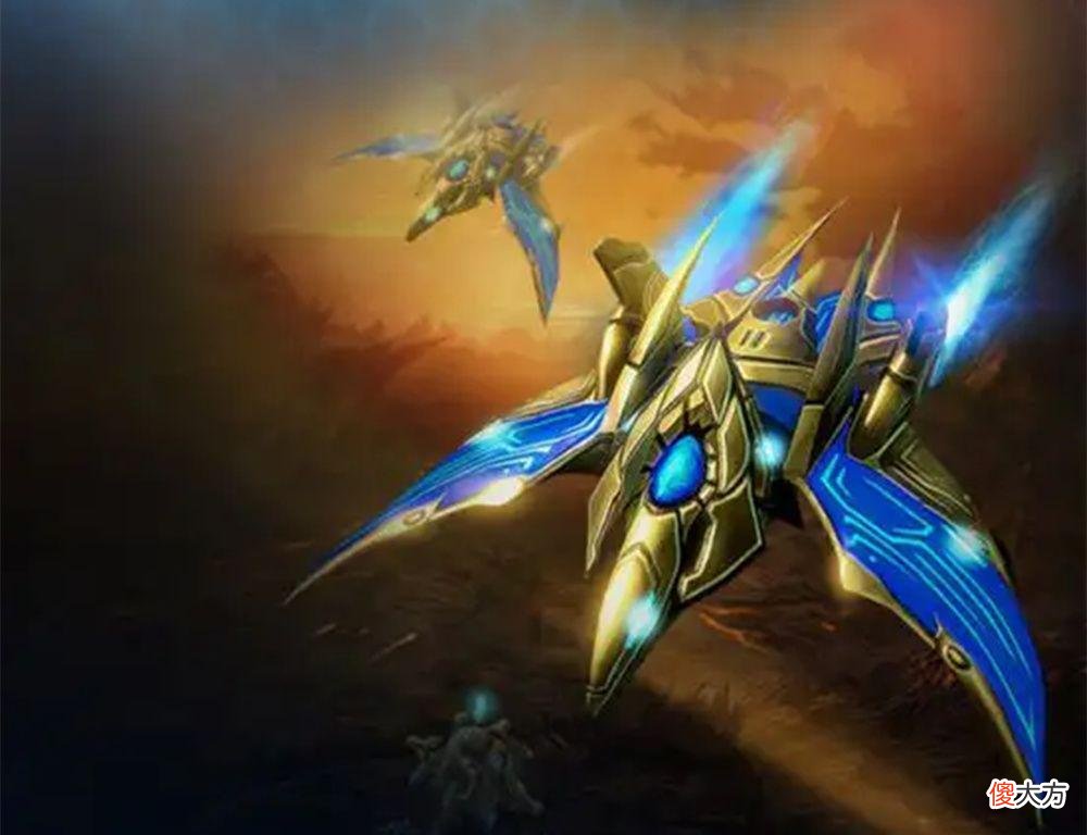 【游戏迷】《星际争霸》神族空军有多强，凤凰战机和航母之间的补充