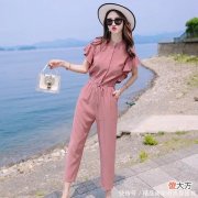 【就爱时尚】连体裤来一波 生活多点新花样