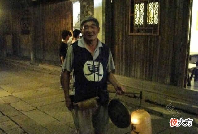 【爱历史】古人晚上为何要打更?若没人打更会有啥后果?不得不佩服古人智慧