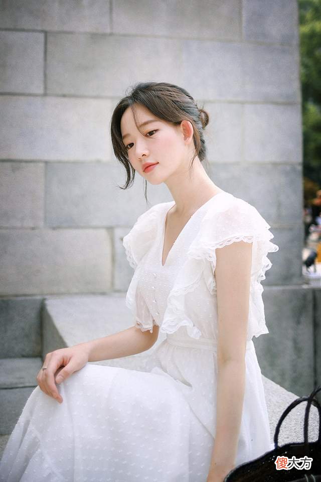 【就爱时尚】为什么我总是穿不出女人味呢，女性韵味十足的穿搭大赏