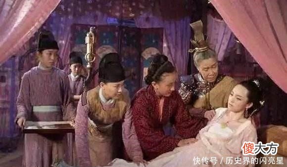 【历史故事】一位皇帝感叹年老无子继位，不料，一位太监帮他藏着一个儿子！
