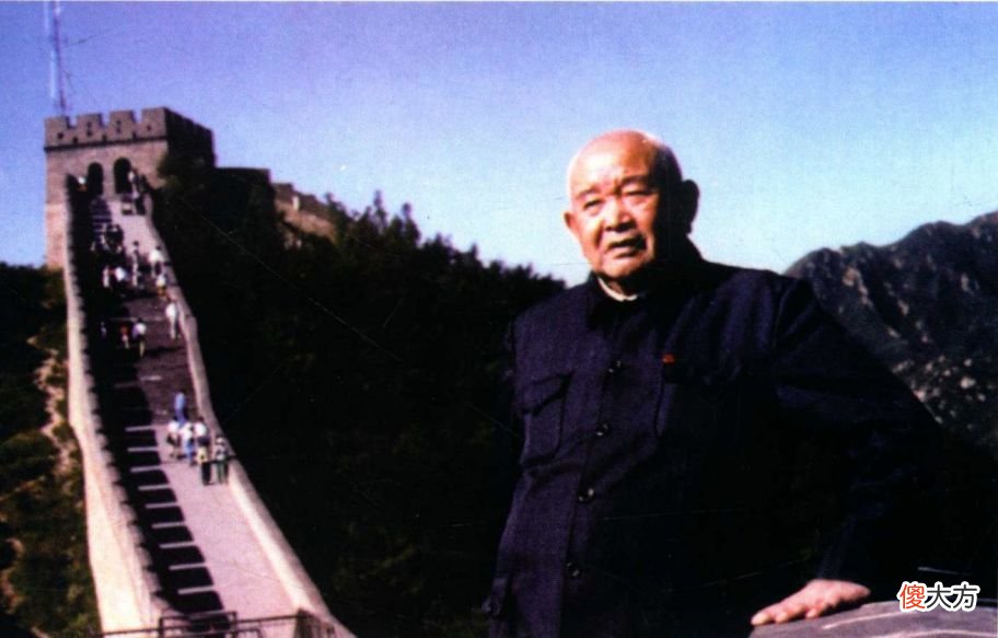 【爱历史】主席探望生病的副旅长，对方说：主席，我要告王胡子的状！