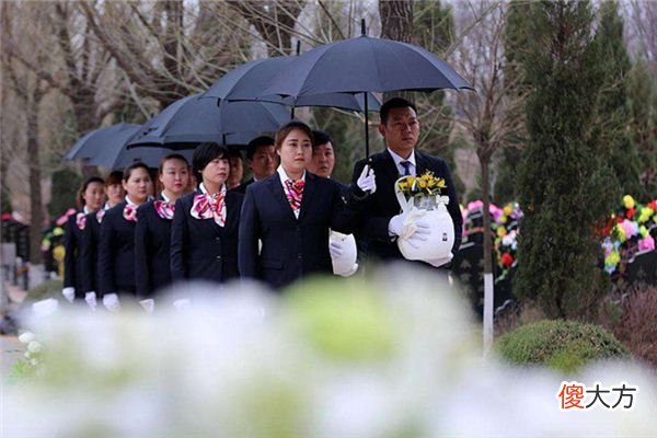 梦见葬礼、出葬_做梦梦到葬礼、出葬是什么意思