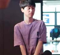 【游戏迷】看到刘青松输TT我哭了，眼泪都出来了，金咕咕恳求新一：帮帮他吧