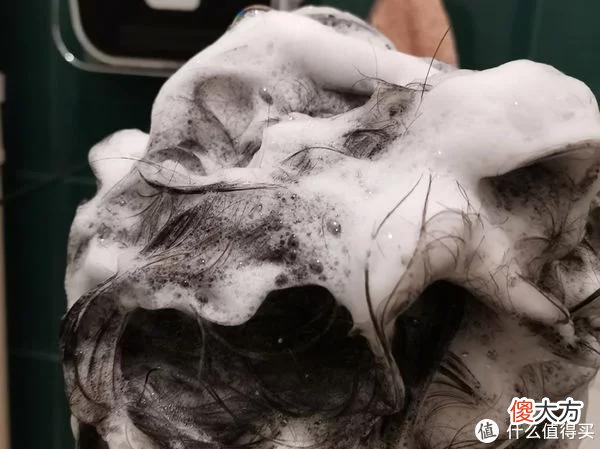 【时尚一点】让头发滋润舒适有亮泽，TSUBAKI丝蓓绮沁润臻致滋润系列