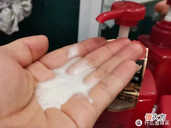 【时尚一点】让头发滋润舒适有亮泽，TSUBAKI丝蓓绮沁润臻致滋润系列