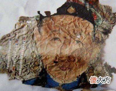 【历史故事】村民意外开启木箱,发现5幅600年古画,背后却剑指“建文帝之死”