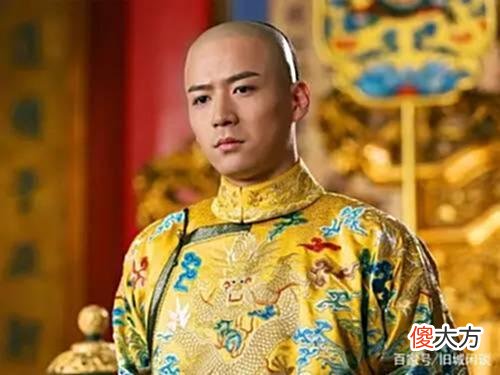 【爱历史】乾隆主动退位以后，见到他儿子嘉庆皇帝，需要下跪吗？