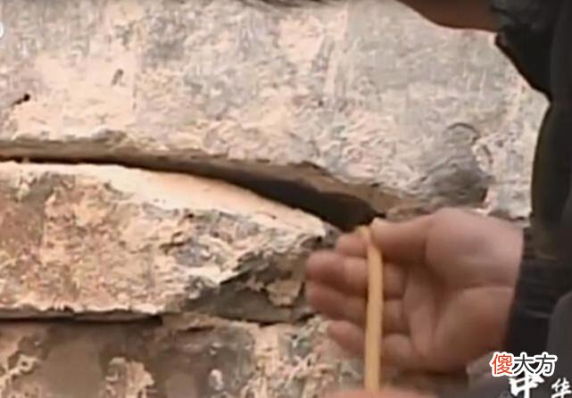 【历史故事】2005年，湖北出土一男七女合葬墓，开墓门前出现一片白雾吓坏专家