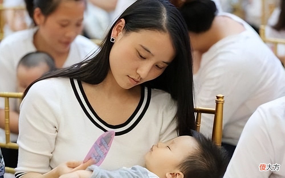 全职带娃要做好心理准备，如果心态不好，也许害了孩子