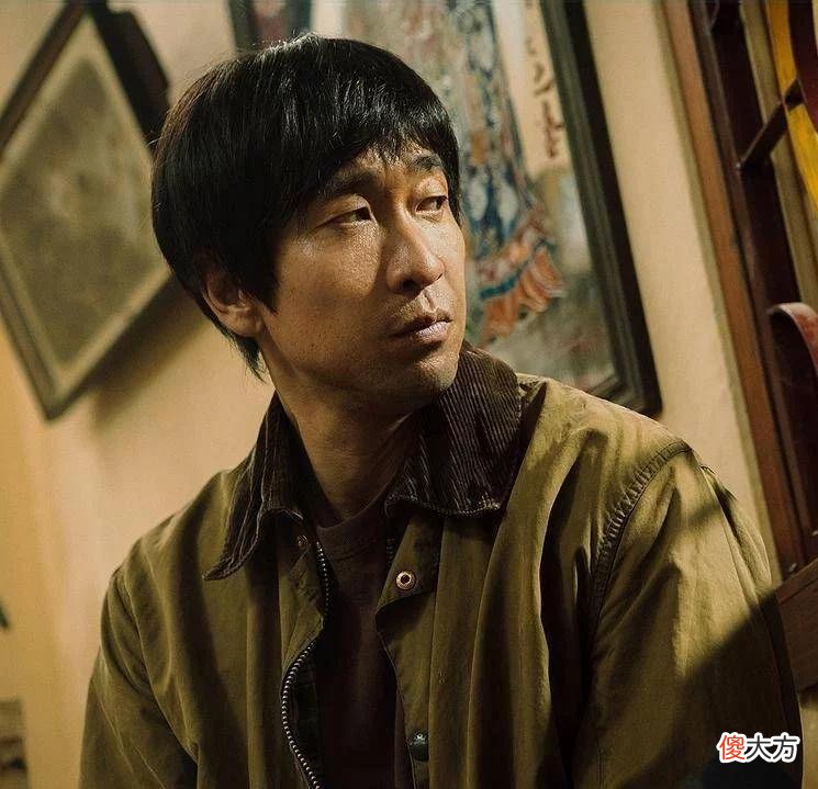 【就爱时尚】熬油补裤裆，成了最新的时尚物语