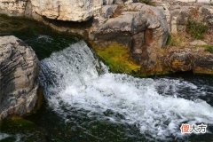 梦见水流_做梦梦到水流是什么意思