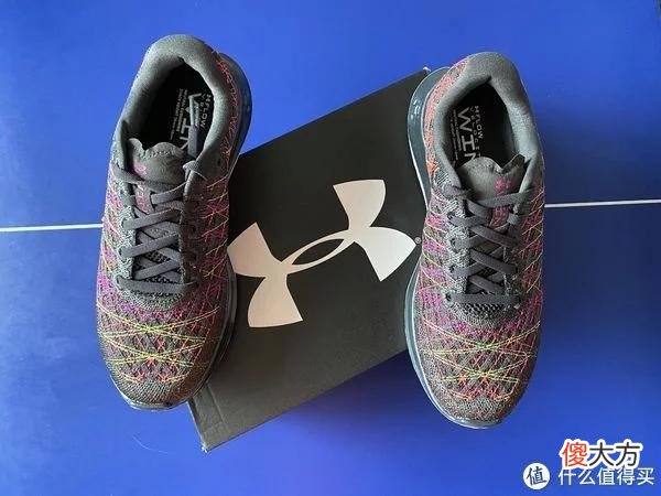 【就爱时尚】100多元还要什么自行车！UA FLOW VELOCITI WIND跑鞋