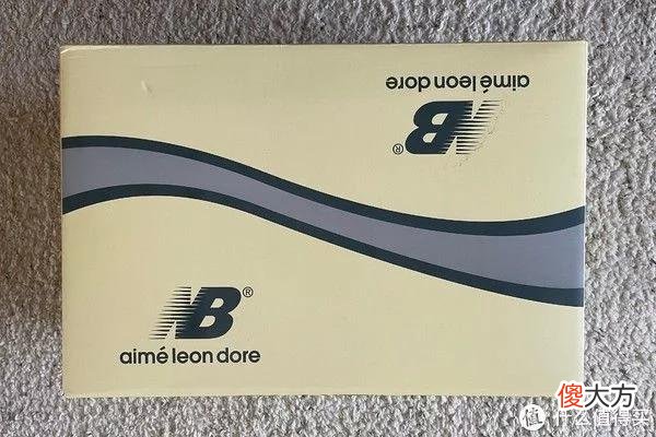 【时尚一点】Sneaker 篇一百七十四：Aime Leon Dore x New Balance 550/650分享
