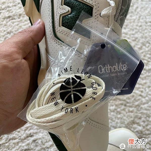 【时尚一点】Sneaker 篇一百七十四：Aime Leon Dore x New Balance 550/650分享