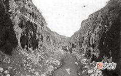 【历史故事】老照片：1907年的山西忻州关隘建筑，一片萧索的雁门关与石岭关