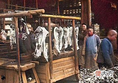 【历史故事】珍贵旧影：1920年代的湖北武汉街拍，商贾云集的汉口生活