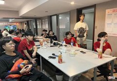 【游戏迷】XYG更换宿舍的原因曝光，一门取代羲和跟训，张大仙都不想保他了