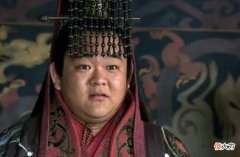 【历史故事】刘禅投降后写下三字，司马昭不敢杀他，群臣不解，司马昭：倒着读