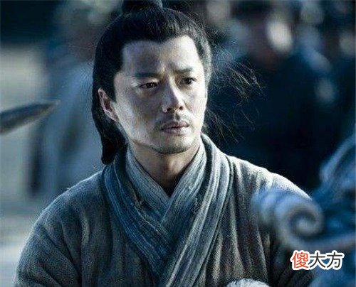 【历史故事】韩信被削去兵权，路过皇帝妹夫家，出门时用7字自嘲，成千古名句