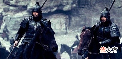 【爱历史】关羽平生最不光彩的一战，靠偷袭杀死一虎将，却因此奠定自己威名