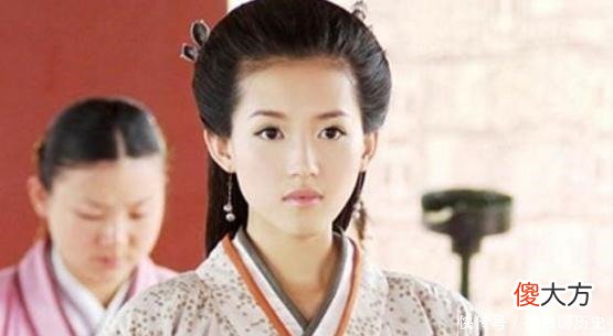 【历史故事】她11岁给舅舅当皇后，去世后仍是完璧之身，百姓称她“花神皇后”