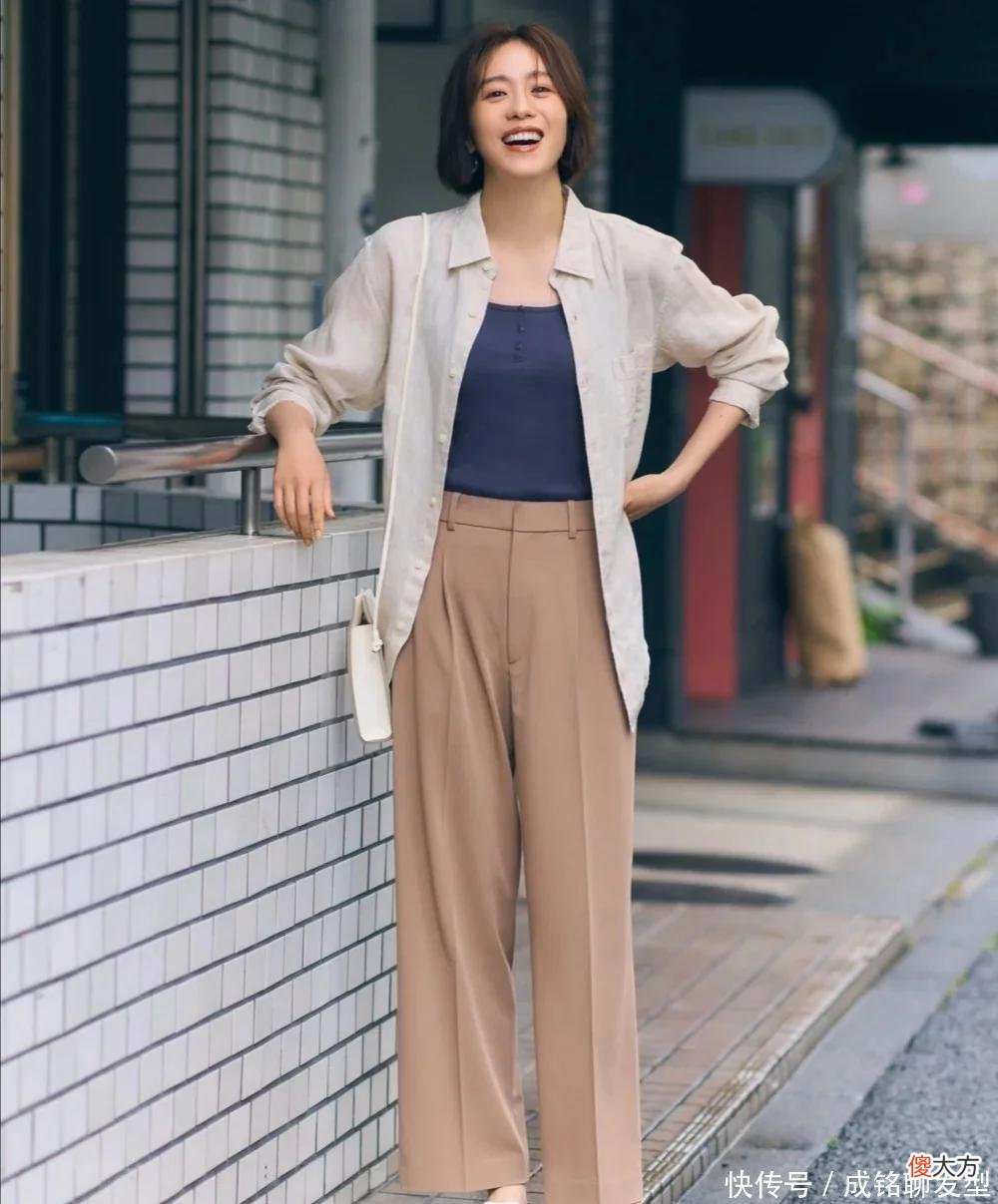 【时尚一点】建议女人过了40岁这样穿，不仅有高级感更显气质，优雅大气又减龄