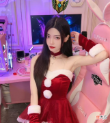【游戏世界】女主播找游戏代打，用自己的视频支付酬劳，谁知被录屏泄露传播