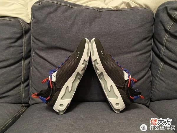 【就爱时尚】Nike React Live是双好穿的休闲鞋