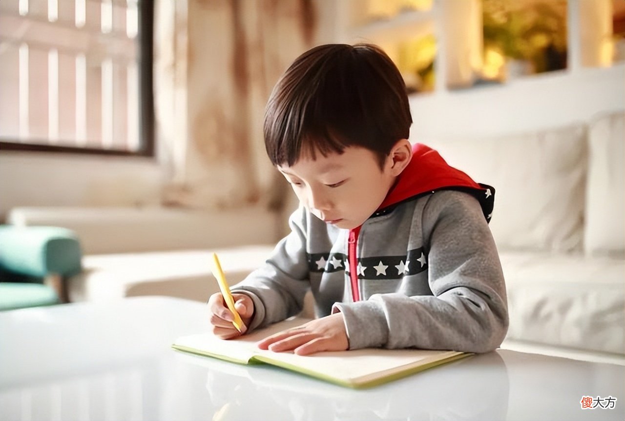 孩子放暑假，父母发了愁，妈妈：不怕累不怕花钱，就怕娃荒废时间