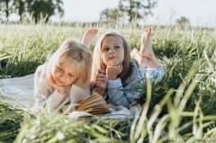 孩子放暑假，父母发了愁，妈妈：不怕累不怕花钱，就怕娃荒废时间