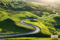 梦见崎岖的路_做梦梦到崎岖的路是什么意思