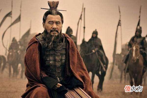 【爱历史】曹操爱才，而杨修是非常有才华的人，为何曹操处死了他