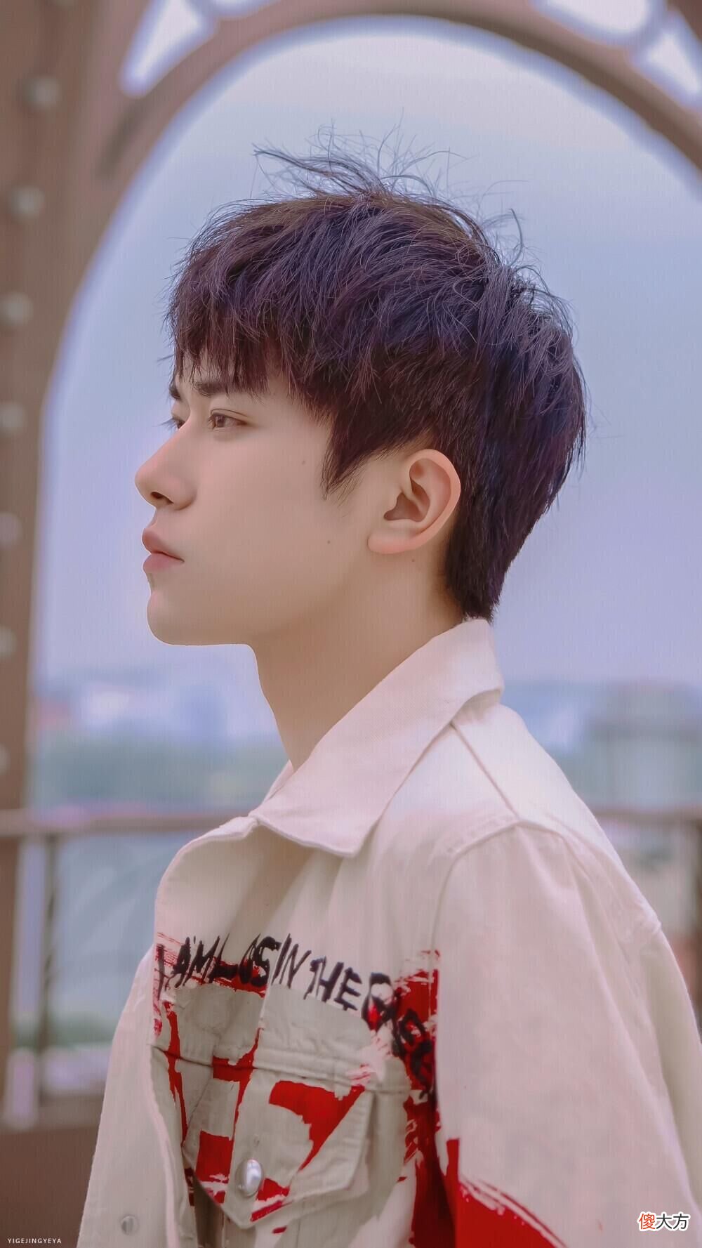 【就爱时尚】“大胆一点，拿下他，下一个让微博系统瘫痪的就是你”