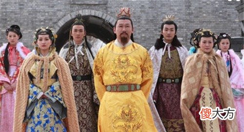 【爱历史】马皇后出殡时狂风暴雨，朱元璋大怒，和尚说了一句话，他喜笑颜开