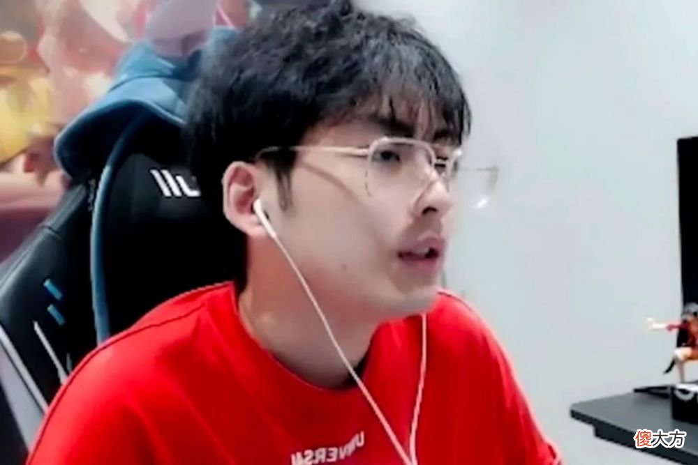 【游戏世界】赖神上演人机，李信被对面锤爆，连队友都看不下去了