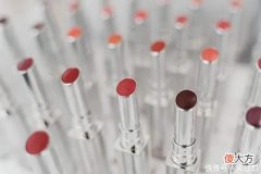 【时尚一点】热门彩妆大牌失去高贵性